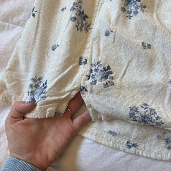 Linen Floral Blue and White Skirt - Picture 3 of 6